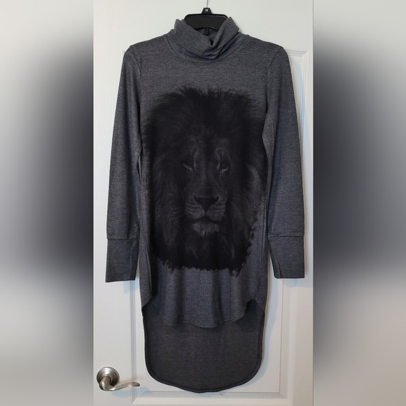 Go Couture Charcoal Lion long shirt - Picture 1 of 4